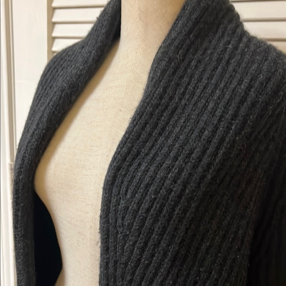 Vince. Cashmere and wool blend chunky charcoal gray cardigan with pockets XS - Picture 3 of 9